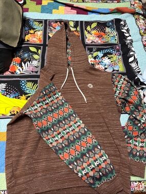 Men's Hooey Brown Zip-Up Hoodie with Patterned Sleeves